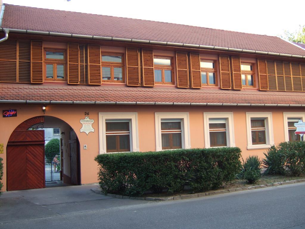 Timarhaz Panzio Bed & Breakfast Szeged Exterior photo